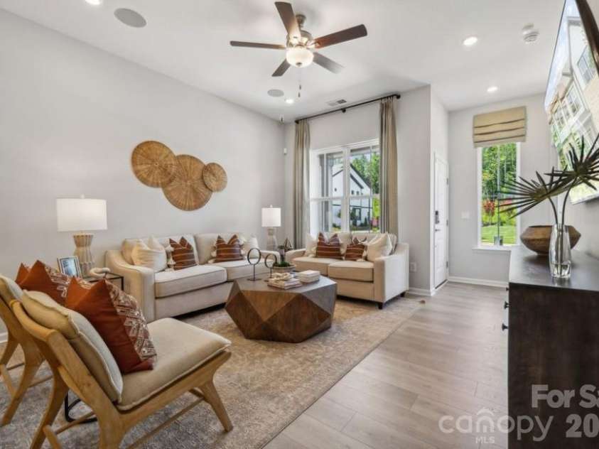 21230 Lake Run Drive, Charlotte, NC 28278.  MLS# CAR4433356, YatesRealty ID 55936. Representative Photo