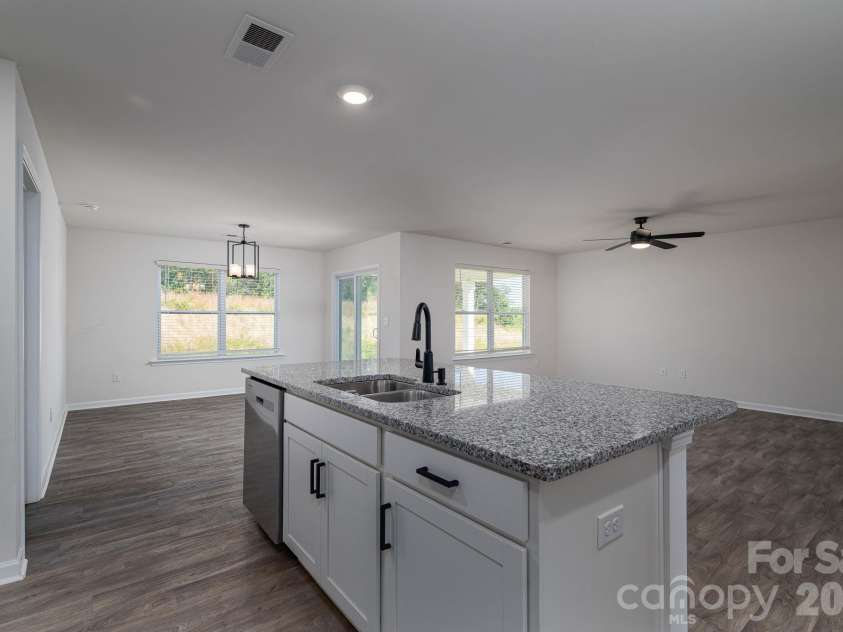 1021 Foxberry Lane, Maiden, NC 28650.  MLS# CAR4433101, YatesRealty ID 55939. 
