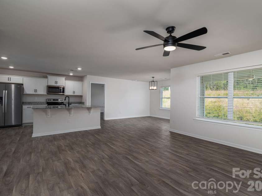 1021 Foxberry Lane, Maiden, NC 28650.  MLS# CAR4433101, YatesRealty ID 55939. 