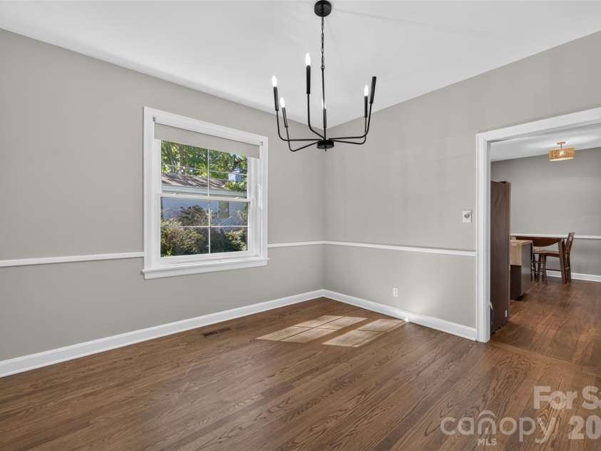 356 7th Avenue, Hickory, NC 28601.  MLS# CAR4431867, YatesRealty ID 55945. 