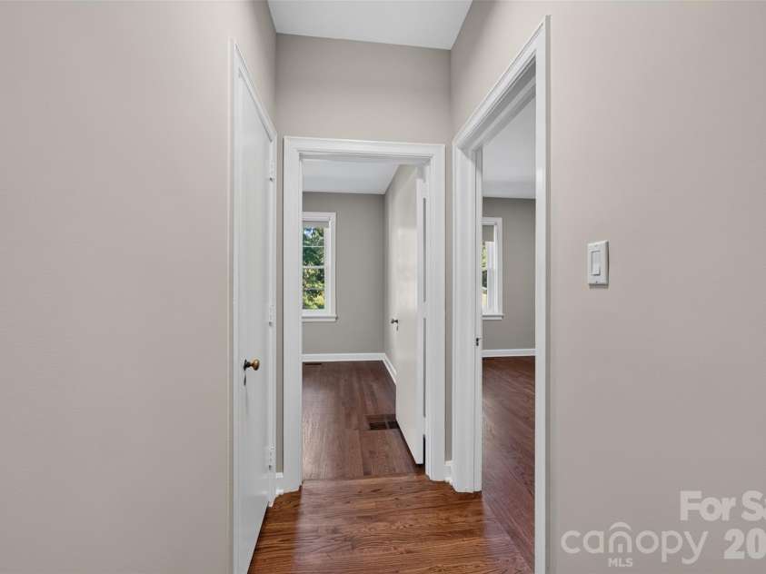 356 7th Avenue, Hickory, NC 28601.  MLS# CAR4431867, YatesRealty ID 55945. 