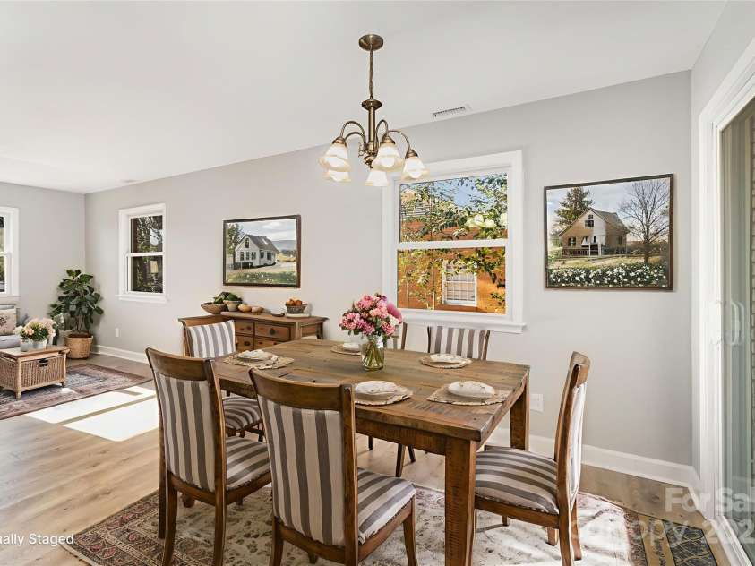 4209 Donnybrook Place, Charlotte, NC 28205.  MLS# CAR4329646, YatesRealty ID 5595. Virtually staged