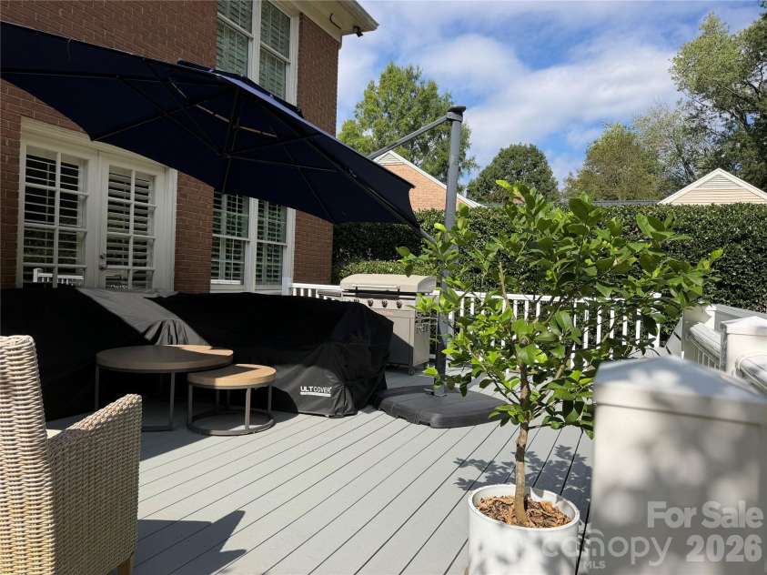 4533 Arborway Way, Charlotte, NC 28211.  MLS# CAR4432154, YatesRealty ID 55957. 