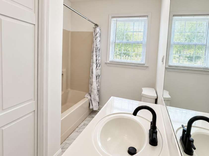 309 17th Road, Kannapolis, NC 28083.  MLS# CAR4433362, YatesRealty ID 55958. 