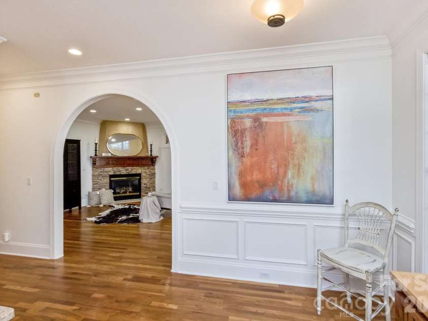 105 Willow Oak Drive, Asheville, NC 28805.  MLS# CAR4432872, YatesRealty ID 55959. 