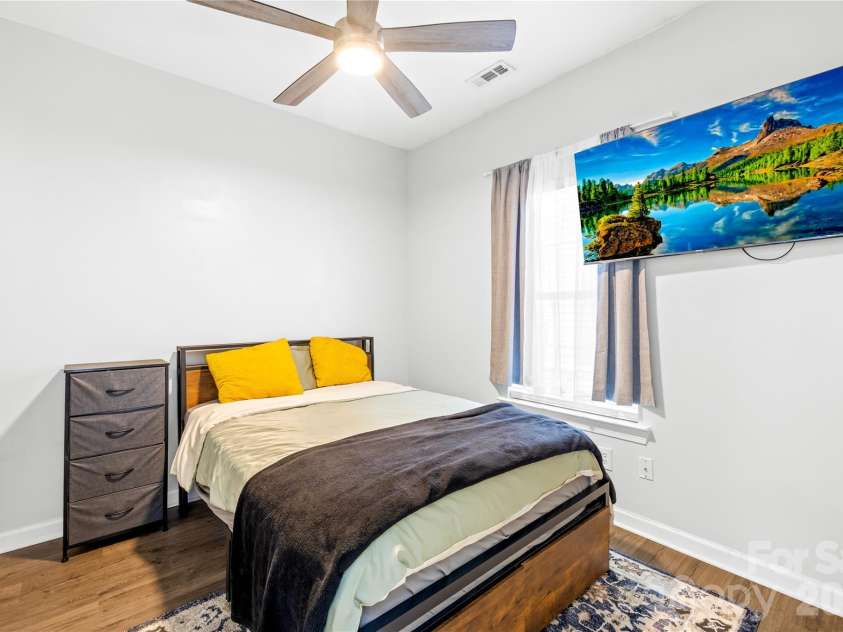 6406 Castlewynd Court, Charlotte, NC 28212.  MLS# CAR4350709, YatesRealty ID 5596. 