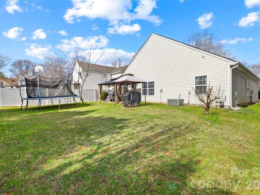 6406 Castlewynd Court, Charlotte, NC 28212.  MLS# CAR4350709, YatesRealty ID 5596. 