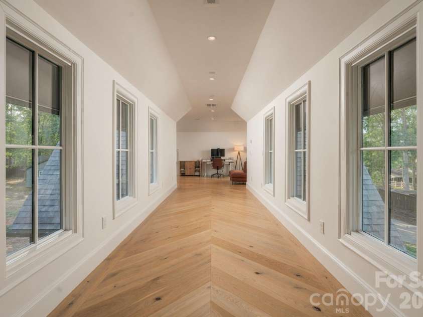 20020 Schooner Drive, Cornelius, NC 28031.  MLS# CAR4424974, YatesRealty ID 55960. 