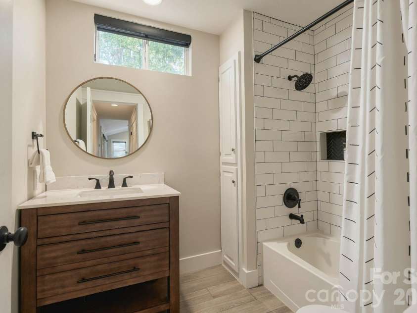 20020 Schooner Drive, Cornelius, NC 28031.  MLS# CAR4424974, YatesRealty ID 55960. 