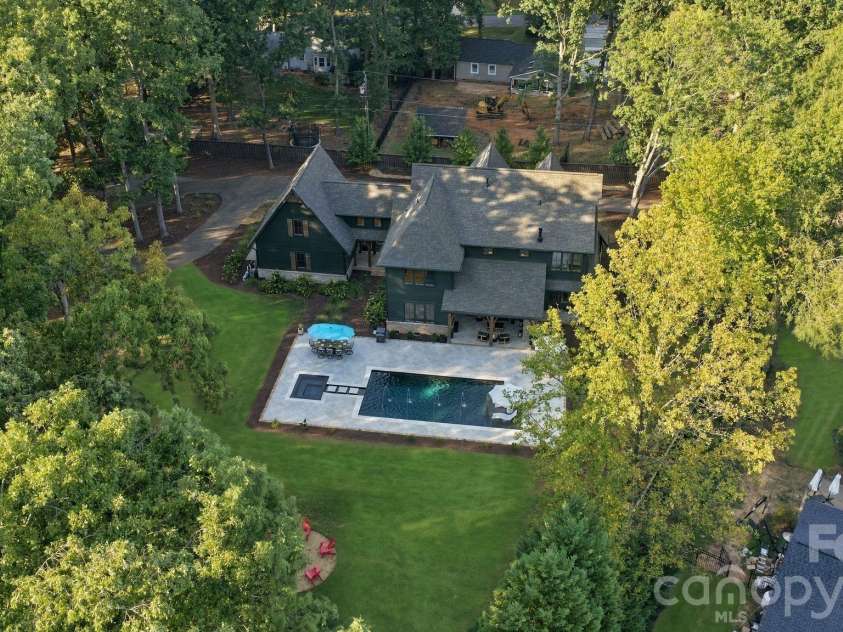 20020 Schooner Drive, Cornelius, NC 28031.  MLS# CAR4424974, YatesRealty ID 55960. 