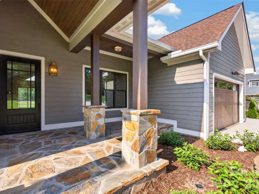 966 Mapleton Lane, Columbus, NC 28722.  MLS# CAR4433334, YatesRealty ID 55963. 
