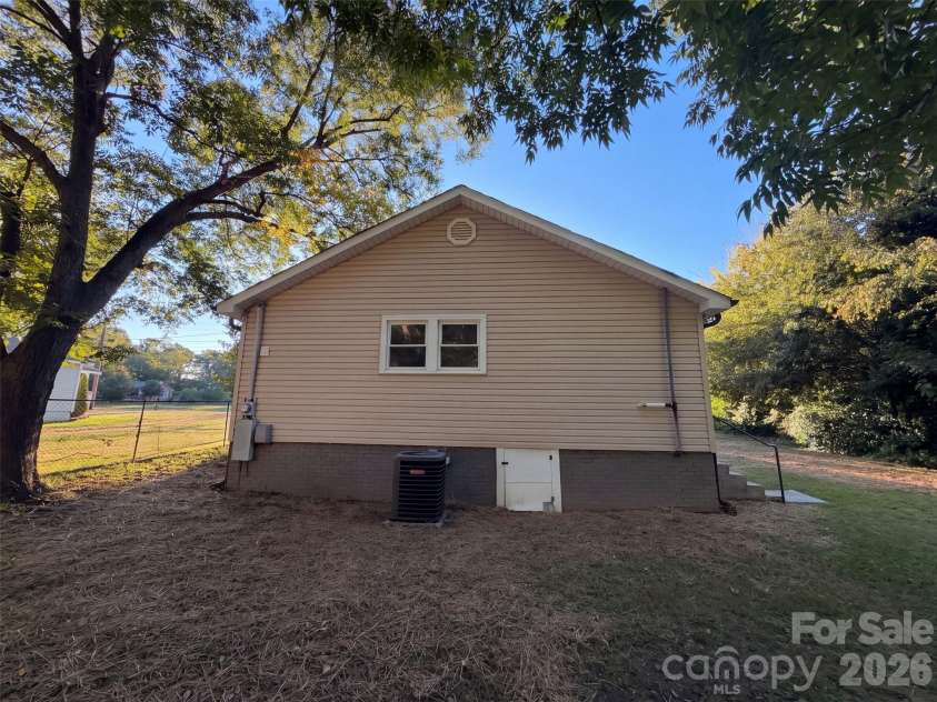 308 Spring Garden Avenue, Kannapolis, NC 28081.  MLS# CAR4433419, YatesRealty ID 55967. 