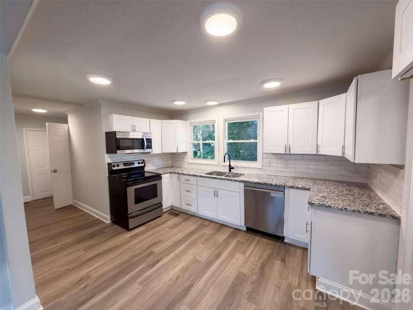 308 Spring Garden Avenue, Kannapolis, NC 28081.  MLS# CAR4433419, YatesRealty ID 55967. 