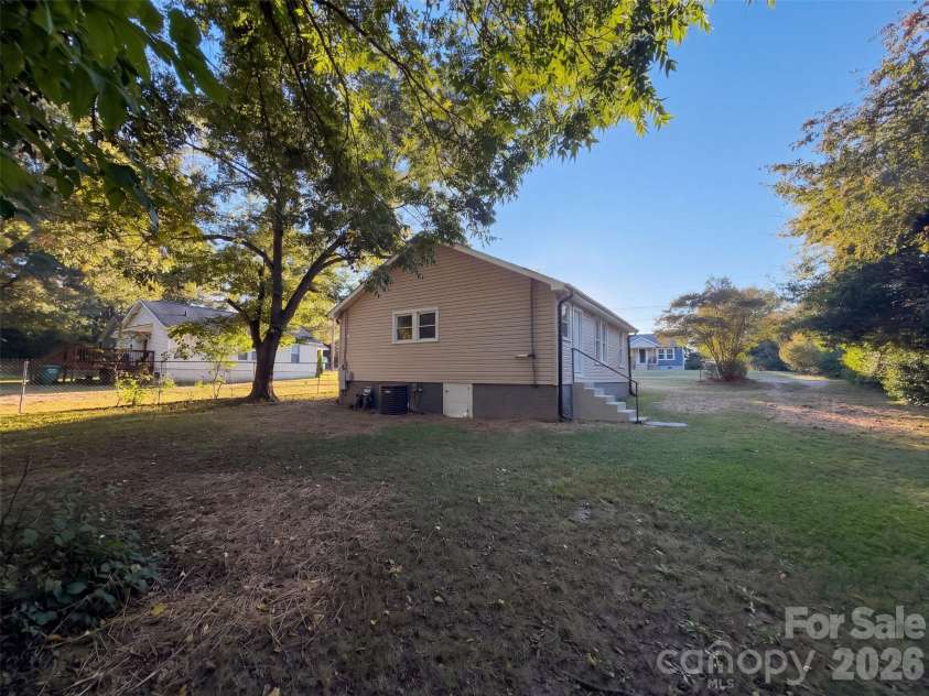 308 Spring Garden Avenue, Kannapolis, NC 28081.  MLS# CAR4433419, YatesRealty ID 55967. 
