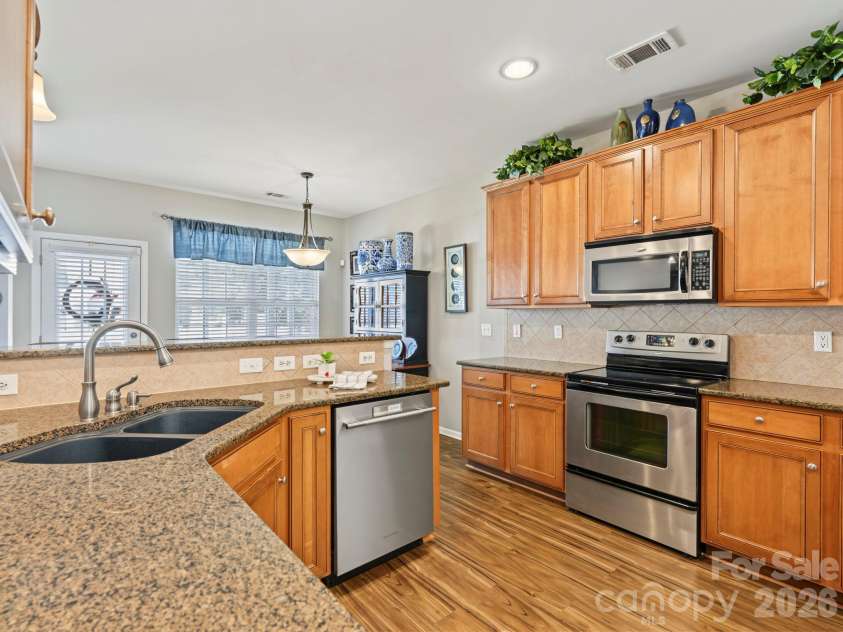 10900 Sand River Court, Davidson, NC 28036.  MLS# CAR4433186, YatesRealty ID 55969. 