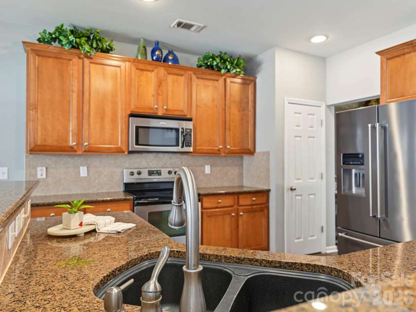 10900 Sand River Court, Davidson, NC 28036.  MLS# CAR4433186, YatesRealty ID 55969. 