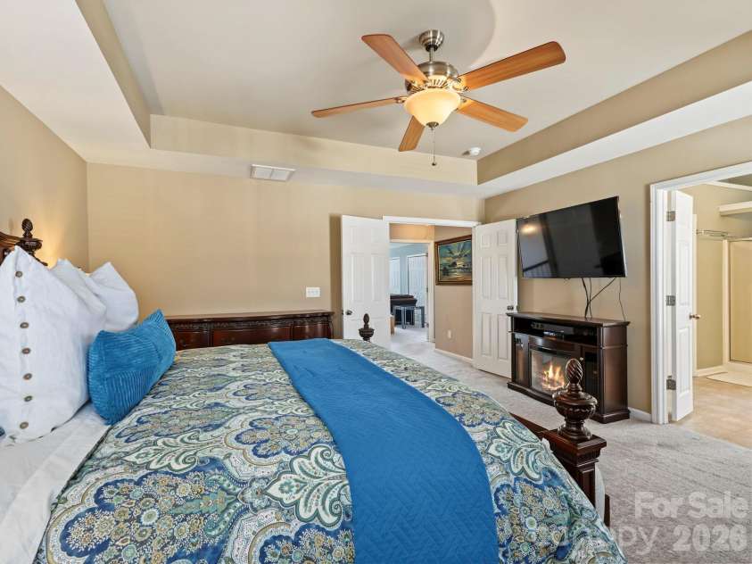 10900 Sand River Court, Davidson, NC 28036.  MLS# CAR4433186, YatesRealty ID 55969. 