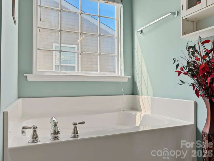 10900 Sand River Court, Davidson, NC 28036.  MLS# CAR4433186, YatesRealty ID 55969. 