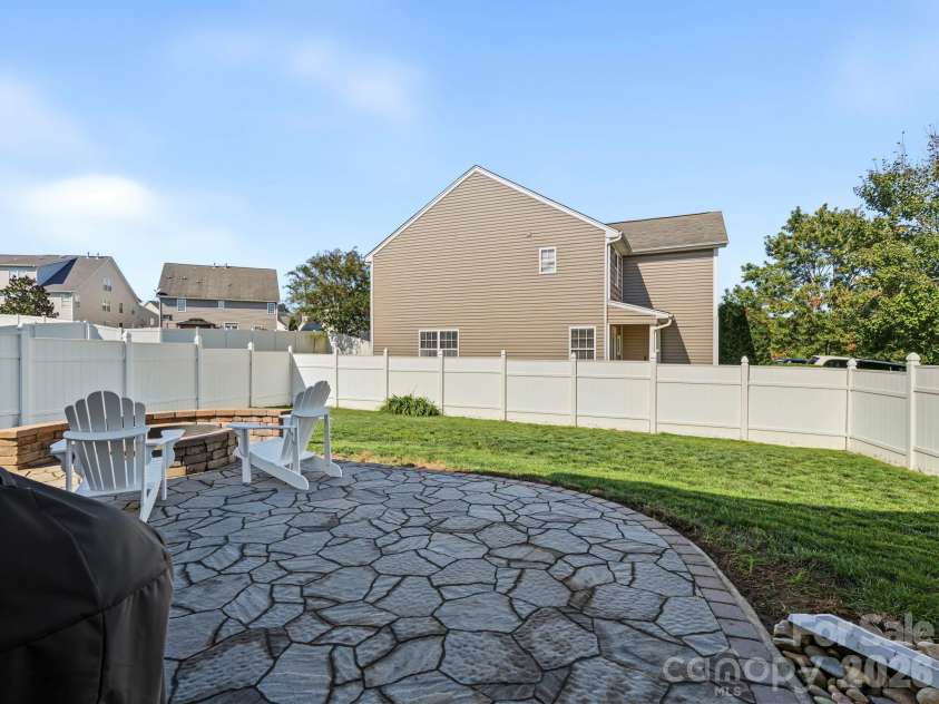 10900 Sand River Court, Davidson, NC 28036.  MLS# CAR4433186, YatesRealty ID 55969. 