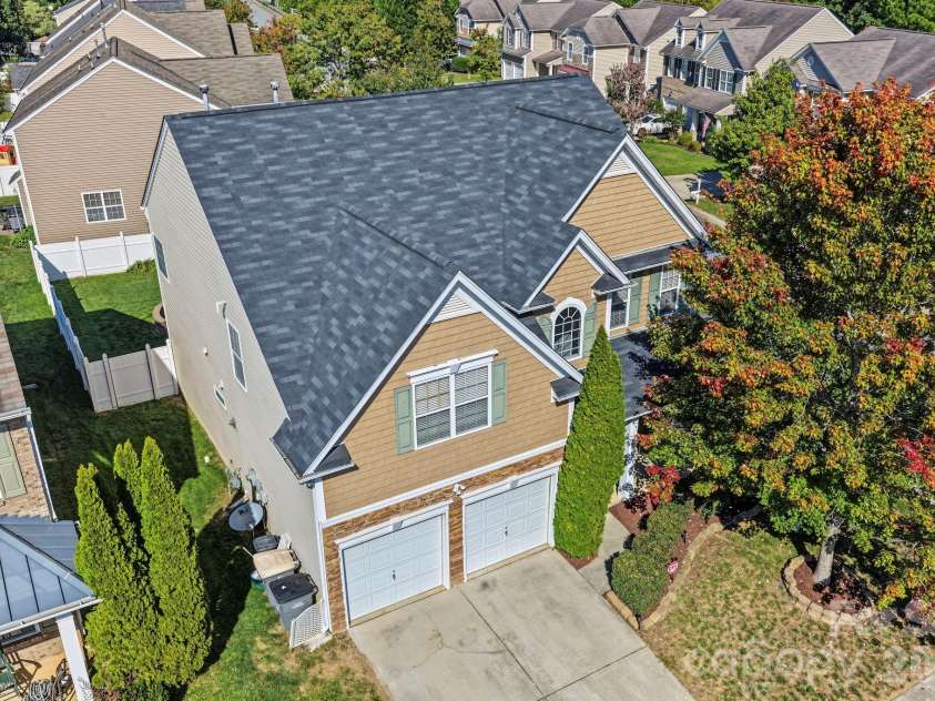 10900 Sand River Court, Davidson, NC 28036.  MLS# CAR4433186, YatesRealty ID 55969. 