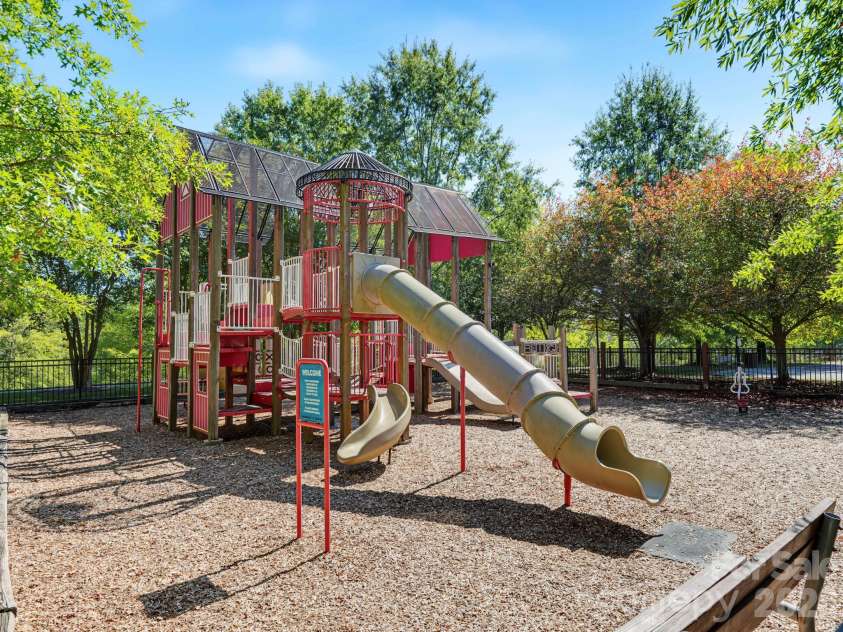 10900 Sand River Court, Davidson, NC 28036.  MLS# CAR4433186, YatesRealty ID 55969. 