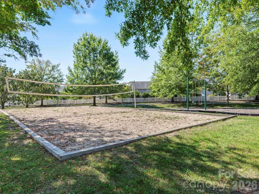 10900 Sand River Court, Davidson, NC 28036.  MLS# CAR4433186, YatesRealty ID 55969. 