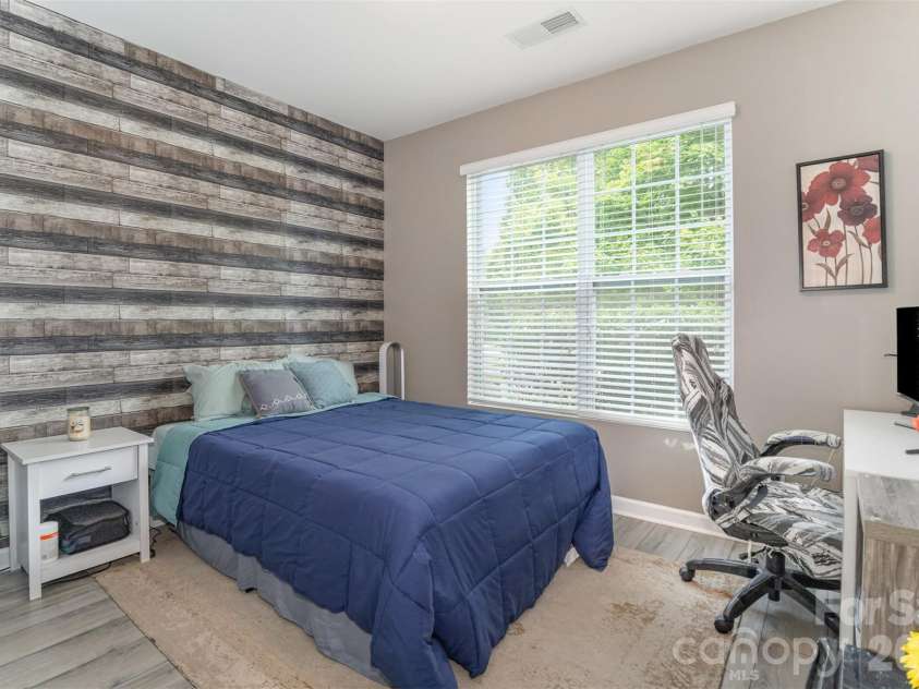 8708 Artesa Mill Lane, Charlotte, NC 28214.  MLS# CAR4352458, YatesRealty ID 5597. 