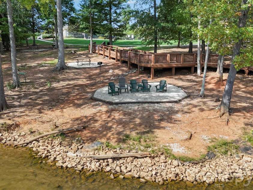 8708 Artesa Mill Lane, Charlotte, NC 28214.  MLS# CAR4352458, YatesRealty ID 5597. 