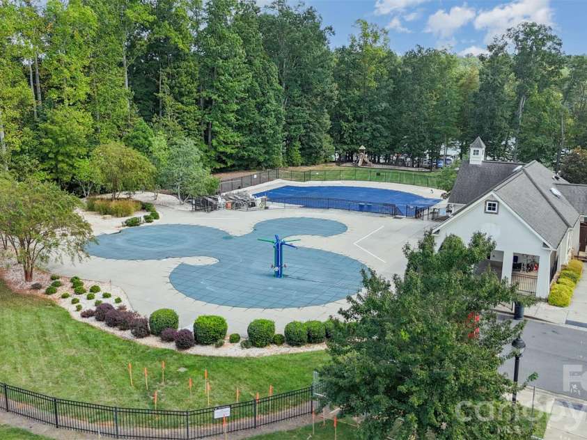 8708 Artesa Mill Lane, Charlotte, NC 28214.  MLS# CAR4352458, YatesRealty ID 5597. 