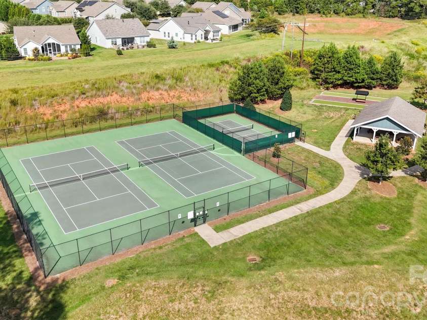 8708 Artesa Mill Lane, Charlotte, NC 28214.  MLS# CAR4352458, YatesRealty ID 5597. 