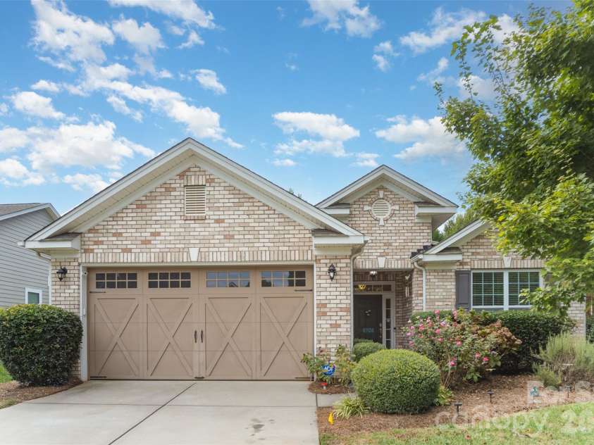 8708 Artesa Mill Lane, Charlotte, NC 28214.  MLS# CAR4352458, YatesRealty ID 5597. 