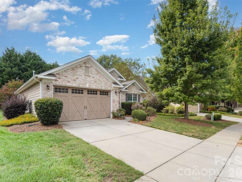8708 Artesa Mill Lane, Charlotte, NC 28214.  MLS# CAR4352458, YatesRealty ID 5597. 