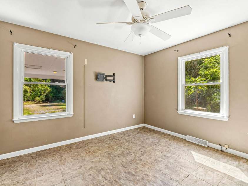 103 Early Deitz Road, Sylva, NC 28779.  MLS# CAR4432954, YatesRealty ID 55971. 
