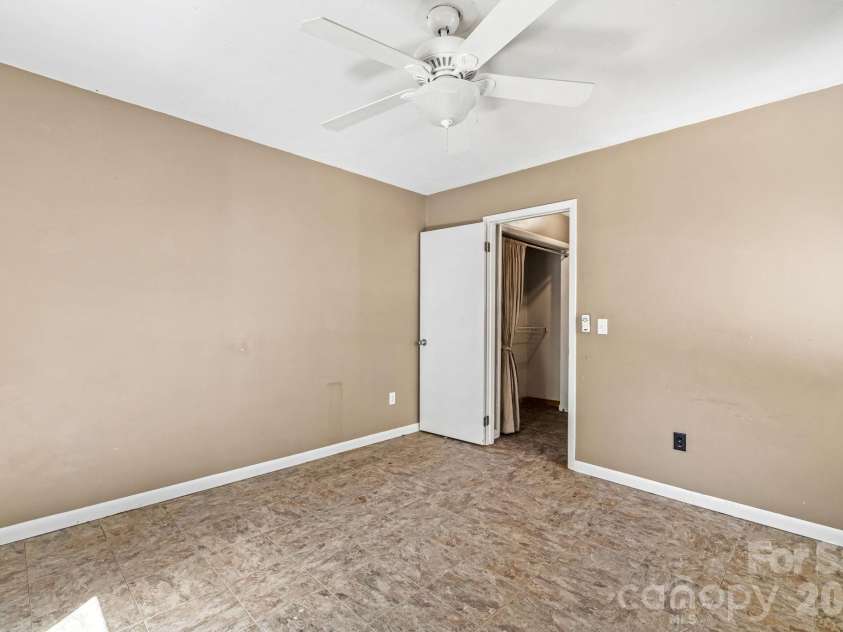 103 Early Deitz Road, Sylva, NC 28779.  MLS# CAR4432954, YatesRealty ID 55971. 