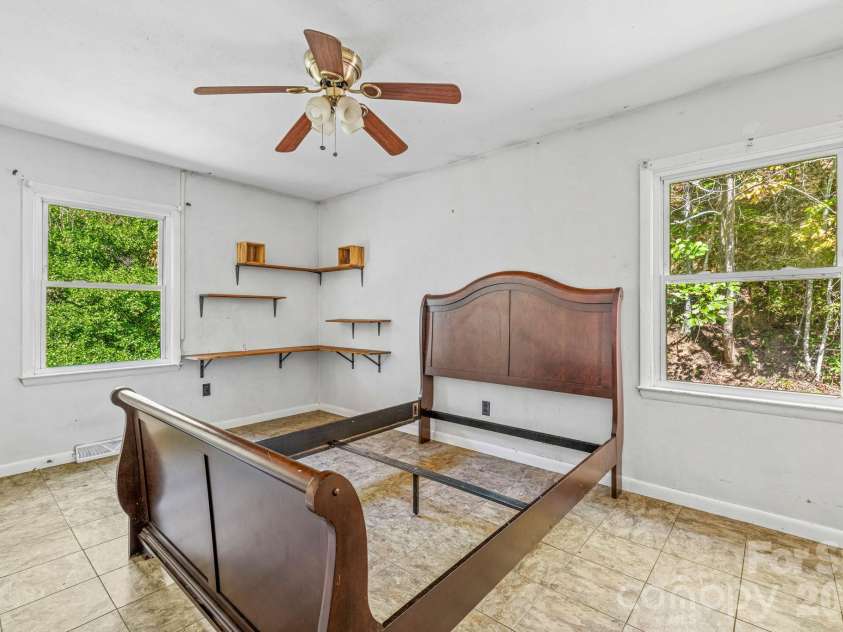 103 Early Deitz Road, Sylva, NC 28779.  MLS# CAR4432954, YatesRealty ID 55971. 