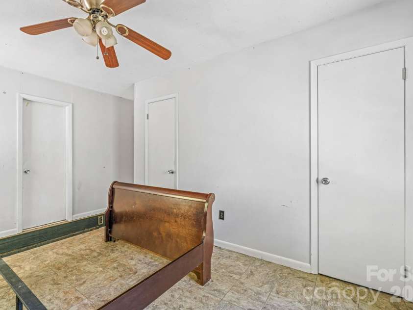 103 Early Deitz Road, Sylva, NC 28779.  MLS# CAR4432954, YatesRealty ID 55971. 