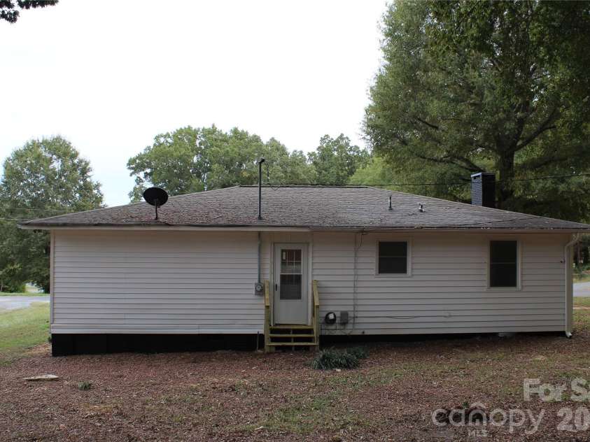 31610 Morton Road, Albemarle, NC 28001.  MLS# CAR4433030, YatesRealty ID 55972. 