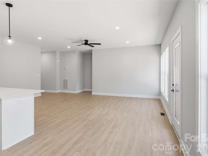 103 Hillcrest Street, Shelby, NC 28152.  MLS# CAR4432427, YatesRealty ID 55974. 