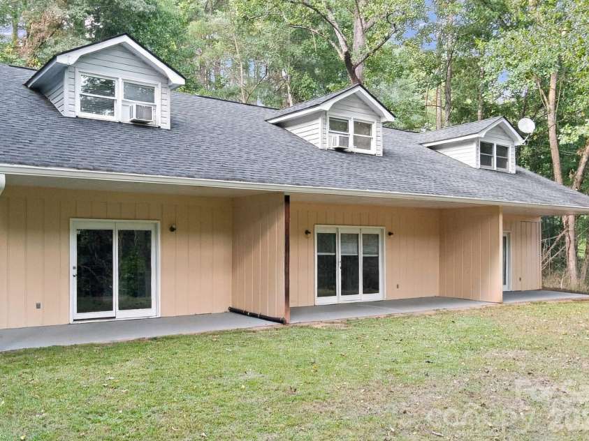 487 Country Club Drive, Cullowhee, NC 28723.  MLS# CAR4432116, YatesRealty ID 55978. 