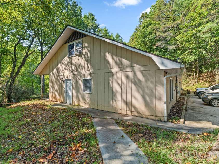 487 Country Club Drive, Cullowhee, NC 28723.  MLS# CAR4432116, YatesRealty ID 55978. 