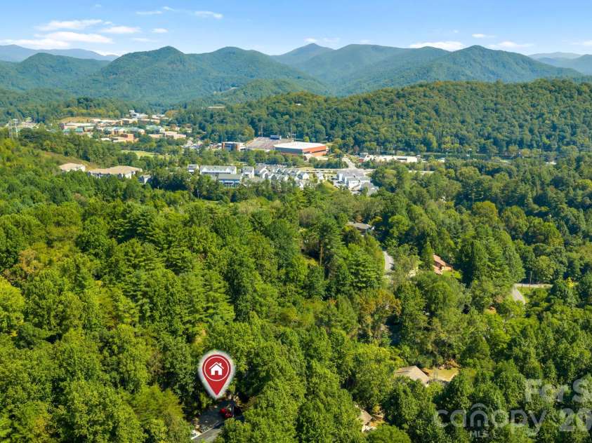 487 Country Club Drive, Cullowhee, NC 28723.  MLS# CAR4432116, YatesRealty ID 55978. 