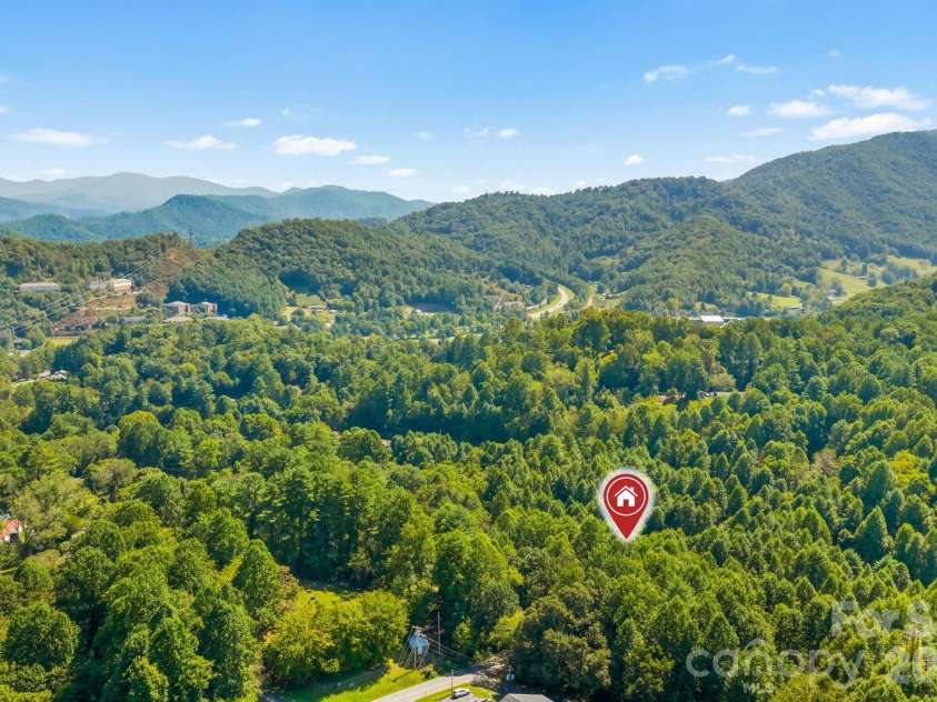 487 Country Club Drive, Cullowhee, NC 28723.  MLS# CAR4432116, YatesRealty ID 55978. 