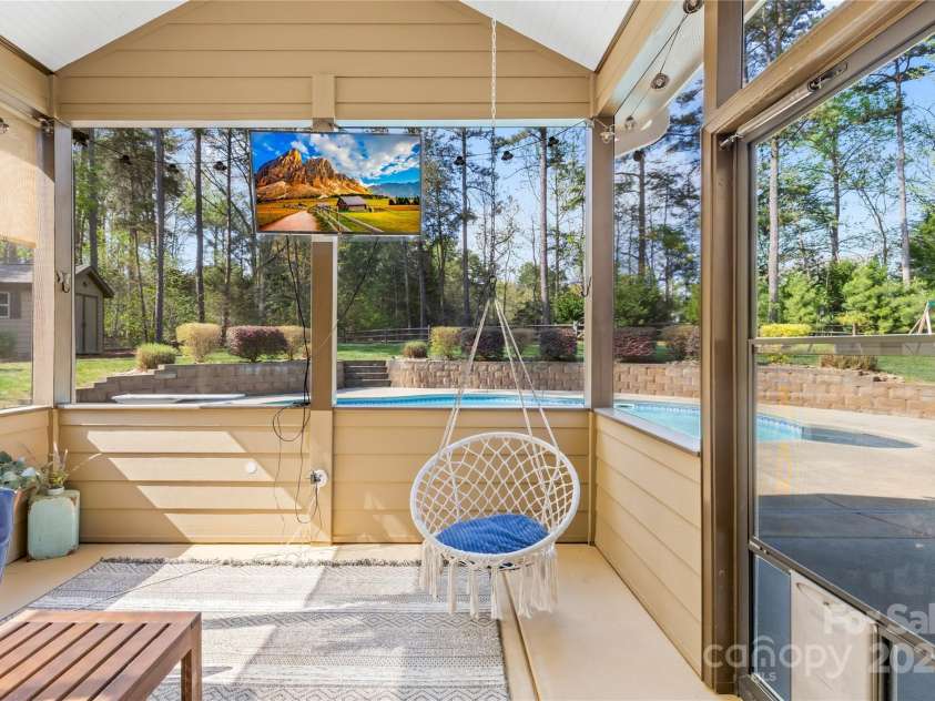 113 Sandy Cove Court, Mooresville, NC 28117.  MLS# CAR4228954, YatesRealty ID 5598. 