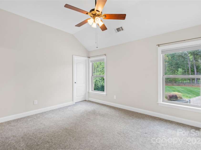 113 Sandy Cove Court, Mooresville, NC 28117.  MLS# CAR4228954, YatesRealty ID 5598. 