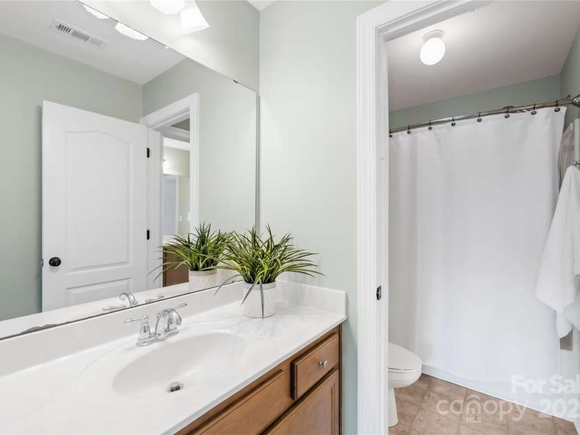 113 Sandy Cove Court, Mooresville, NC 28117.  MLS# CAR4228954, YatesRealty ID 5598. 