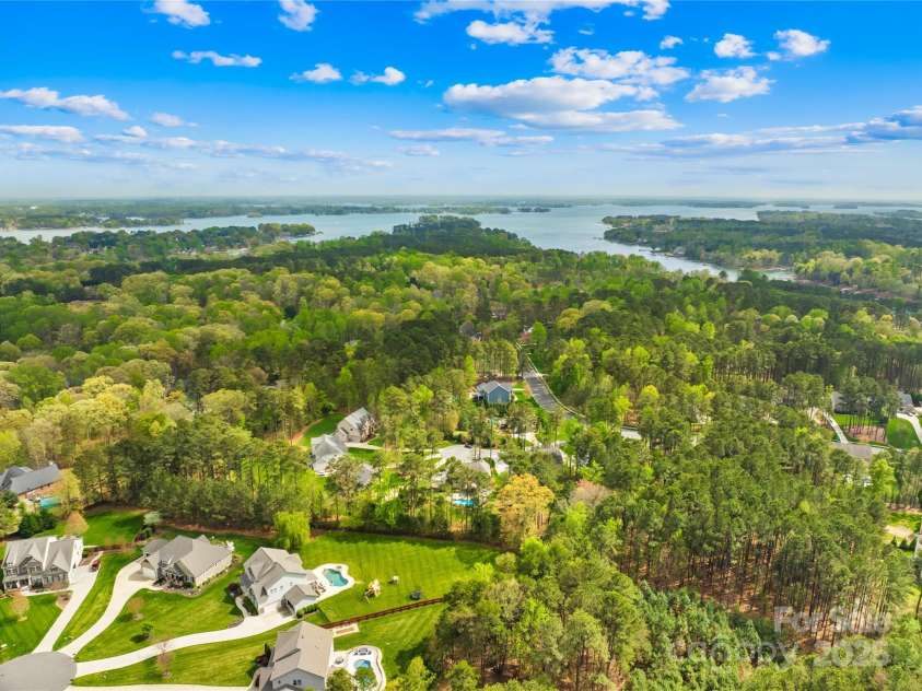 113 Sandy Cove Court, Mooresville, NC 28117.  MLS# CAR4228954, YatesRealty ID 5598. 
