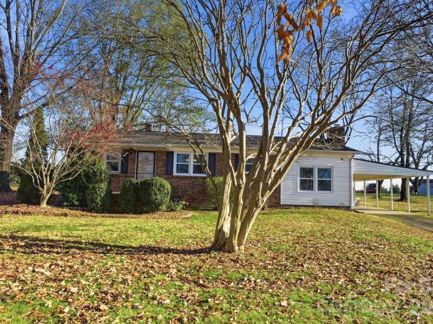 117 Wright Road, Kings Mountain, NC 28086.  MLS# CAR4325051, YatesRealty ID 5598. 