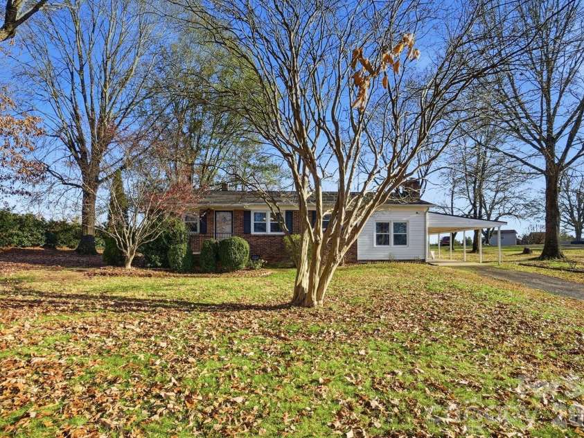 117 Wright Road, Kings Mountain, NC 28086.  MLS# CAR4325051, YatesRealty ID 5598. 