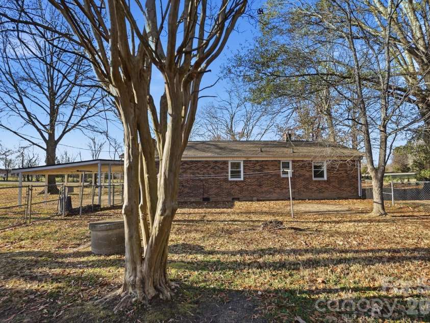 117 Wright Road, Kings Mountain, NC 28086.  MLS# CAR4325051, YatesRealty ID 5598. 