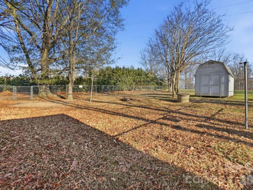 117 Wright Road, Kings Mountain, NC 28086.  MLS# CAR4325051, YatesRealty ID 5598. 
